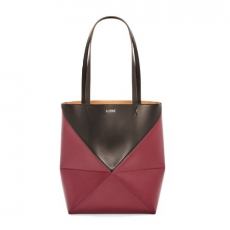 LO*WE 퍼즐 폴드 토트 - 샤이니 카프스킨 초콜릿/버건디