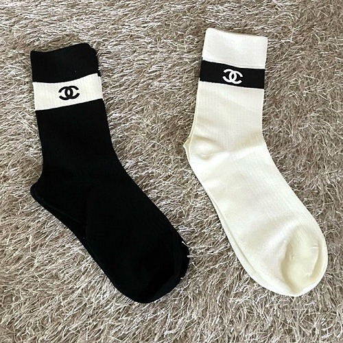 CHANEL 띠로고 양말