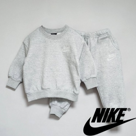 NIKE 맨투맨 세트