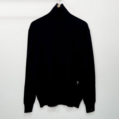 DI*R 포인트 벌 자수 베이직 터틀넥