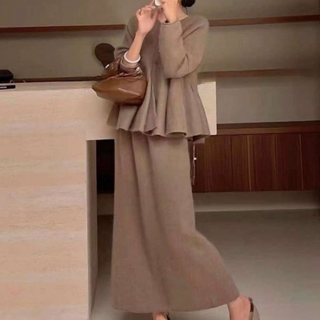 CELI*E 훌라인 니트 세트