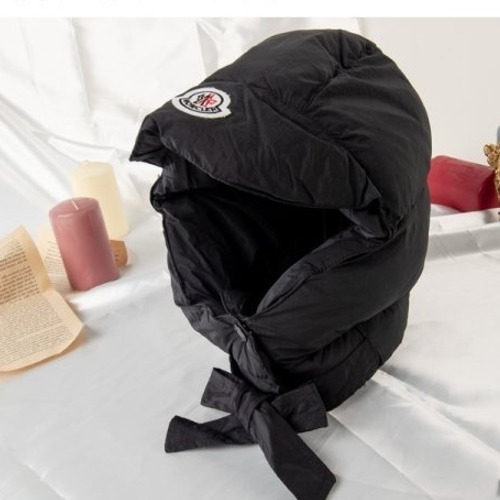 MONCL*R 포그니 패딩 바라클라바