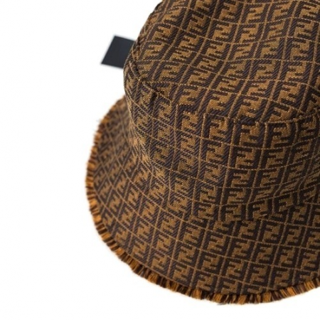 팬* FENDI 데님 이펙트 버킷햇