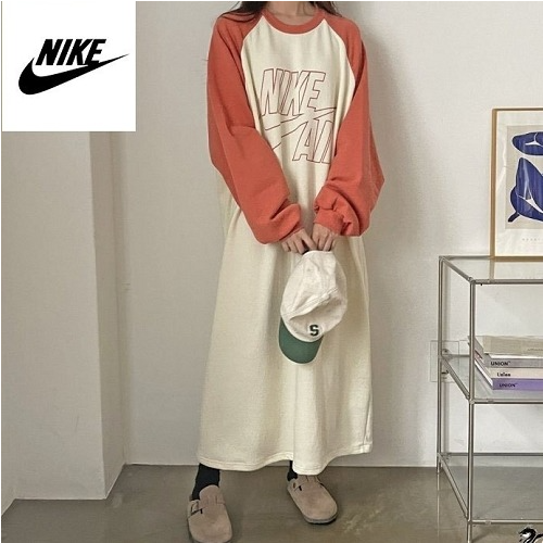 NIKE 쵸퍼원피스