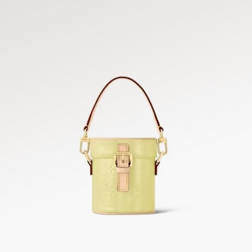 L*UIS VUITTON 아스토 - Chic and Yellow