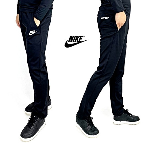 NIKE  흰로고 스판 바지