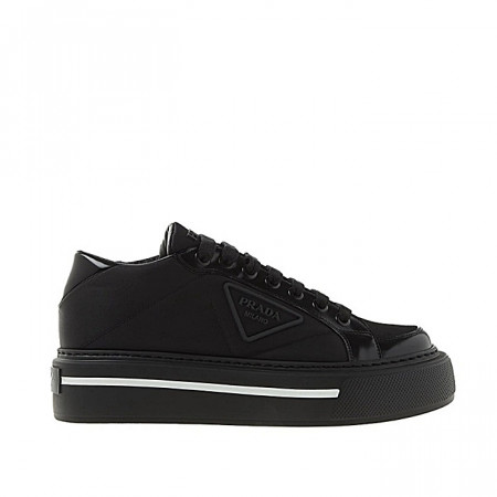 PRADA  매크로 스니커즈