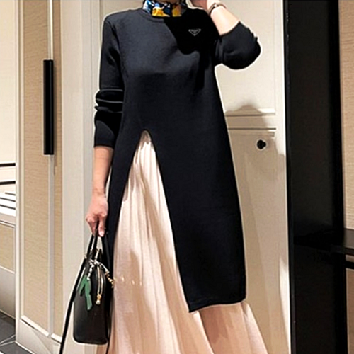 PRA*A   트임 플리츠 원피스