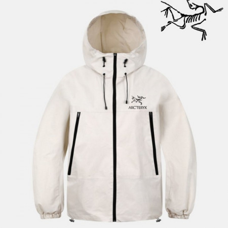 아크테*스   고프코어 바람막이