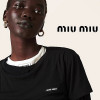 미우 MIUMIU 블랙패치 반팔 티셔츠