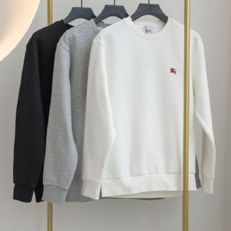 버*리   Horse 로고 자수 맨투맨