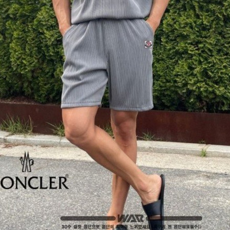 MONCL*R  4D 플리츠 반바지