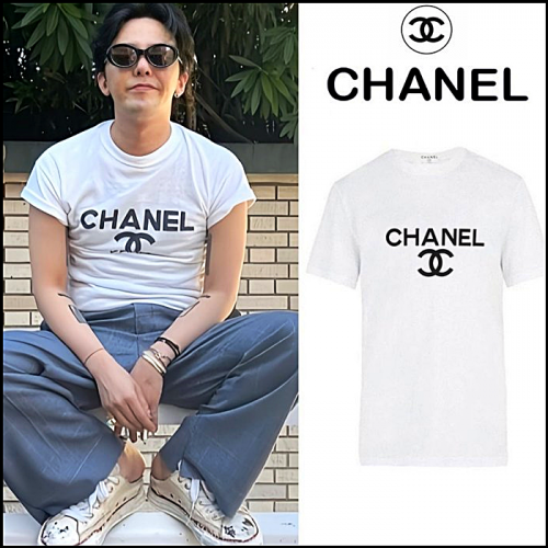 CHANEL 클래식 로고 티셔츠