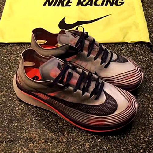 NIKE LAB ZOOM FLY SP레드