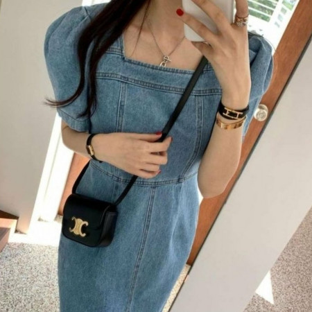 CELI*E   스퀘어넥 뒷지퍼 데님 원피스  (신 상)