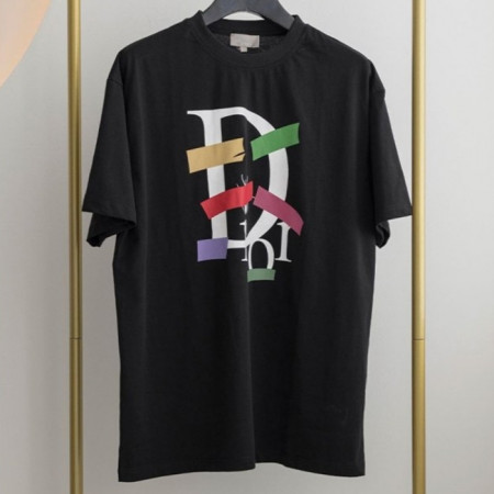 DI*R   레터링 자수 캐주얼 심플 반팔