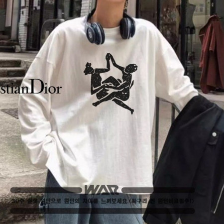 DI*R   조각상 디자인 긴팔티셔츠 (시보리없음)