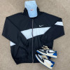 NIKE   사선 바람막이