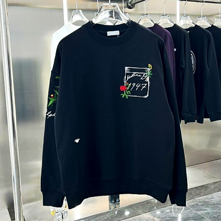 DIOR 로즈 자수 스웻셔츠