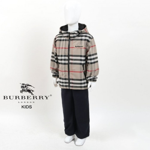 BURBER*Y   24FW 체크 바람막이