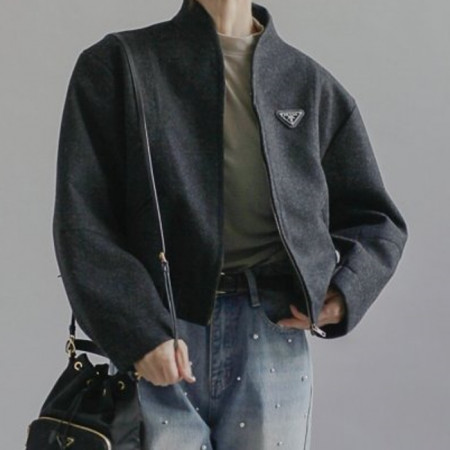 PRA*A   볼륨 울 JK