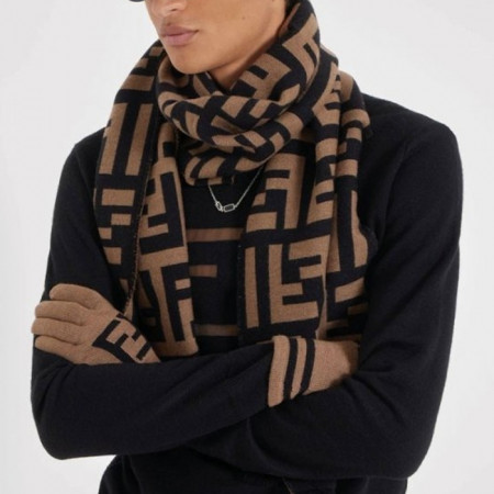 FEN*I   FF로고 머플러