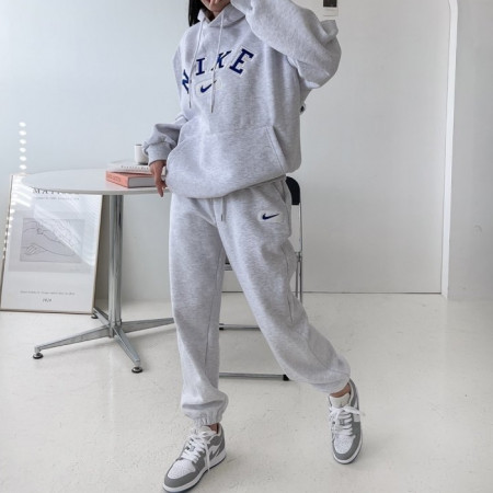 NIKE   엠보 셋업