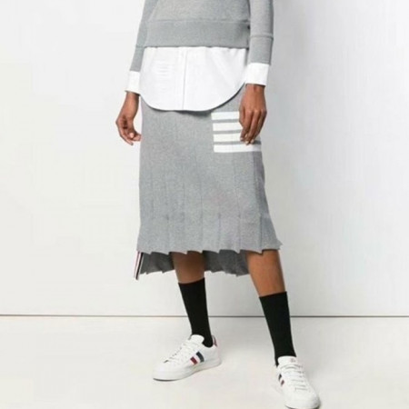 톰브*운   사선 티핑 플리츠 4-바 니트 스커트