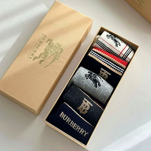 BURBERRY 로고 스포티 반목 삭스 SET