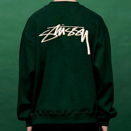 STUSSY 드롭 쉐도우 맨투맨