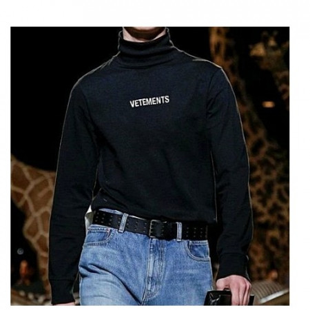 베트멍 VETEMENTS 리버스 터틀넥