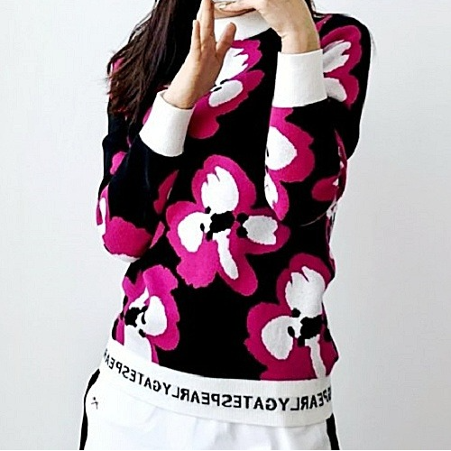 (국내배송) 파리게이츠 PEARLY GATES 빅 플라워 패턴 레터링 니트