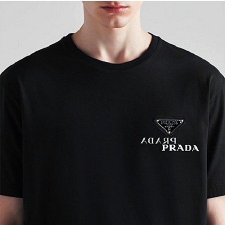 프*다 PRADA 레터링 크루넥 티셔츠