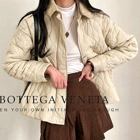 BOTTEGA VENETA 코듀로이 트라이앵글 크롭 퀄팅 자켓